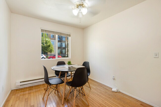 Building Photo - 15706 Ash Way