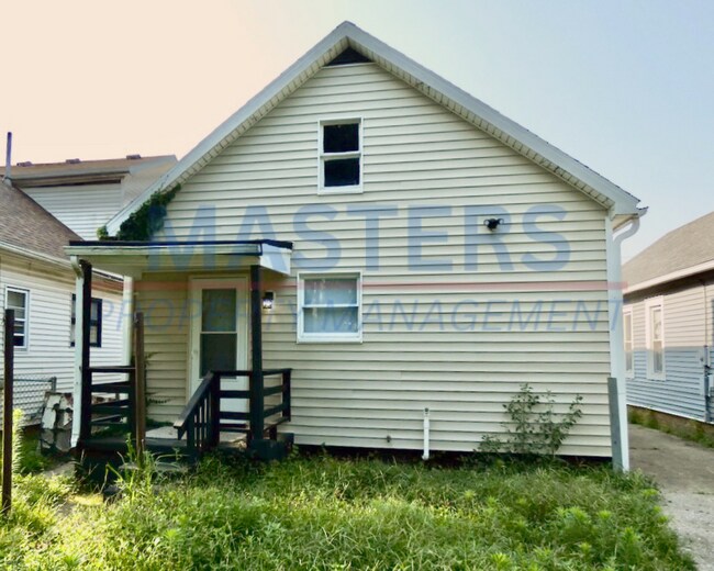 Building Photo - 225 Palmer St