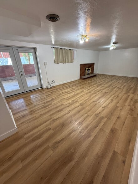 Building Photo - 4624 S Meadow Rd