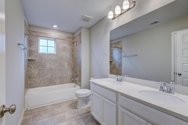 Building Photo - 2008 Glenwick Manor Ln