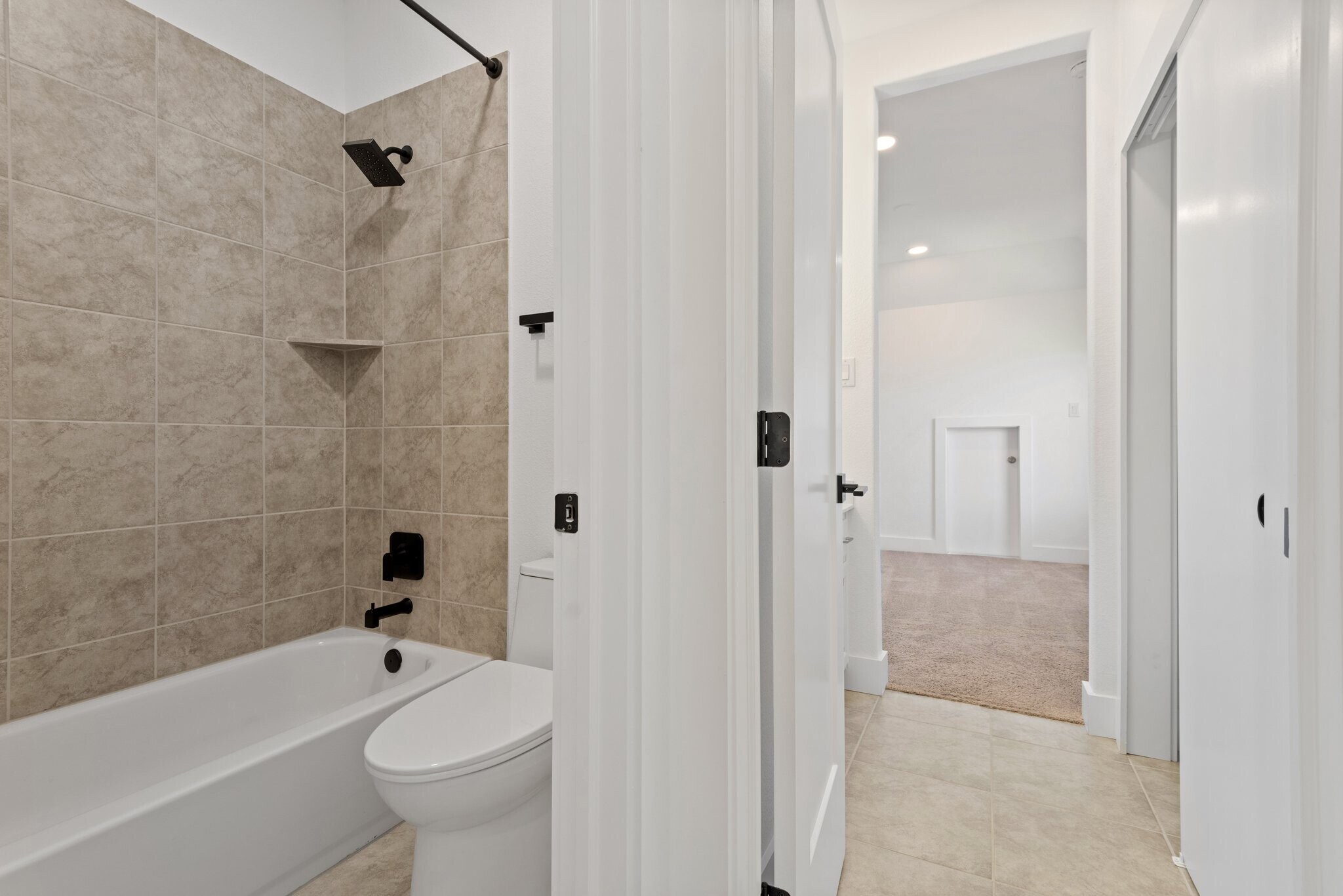 Building Photo - 7409 Turnback Ledge Trl