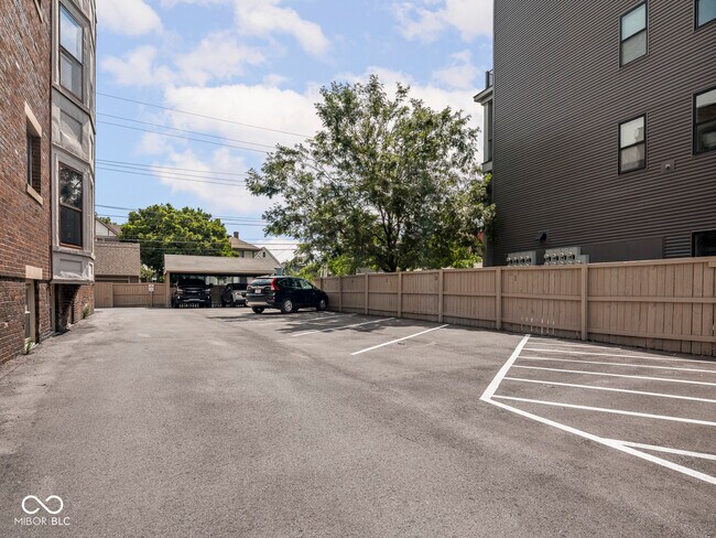 Building Photo - 2161 N Meridian St