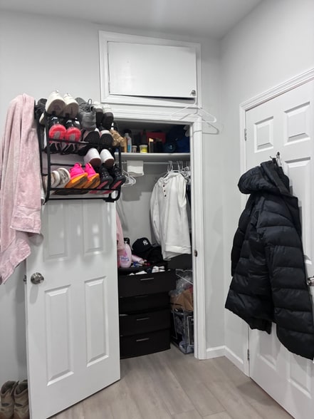 Building Photo - 49 Dukes St