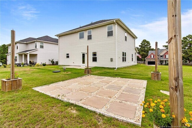 Building Photo - 243 Spring Flowers Dr