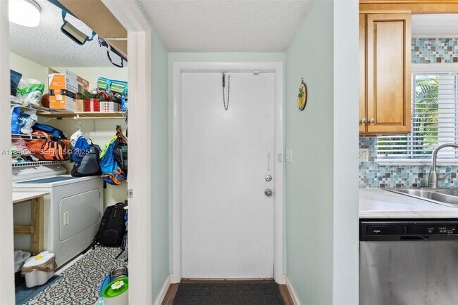 Building Photo - 3300 Atlanta St