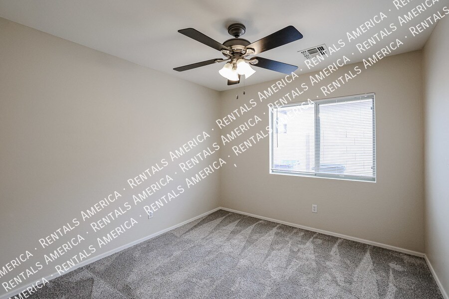 Building Photo - 6718 S Garnet Way
