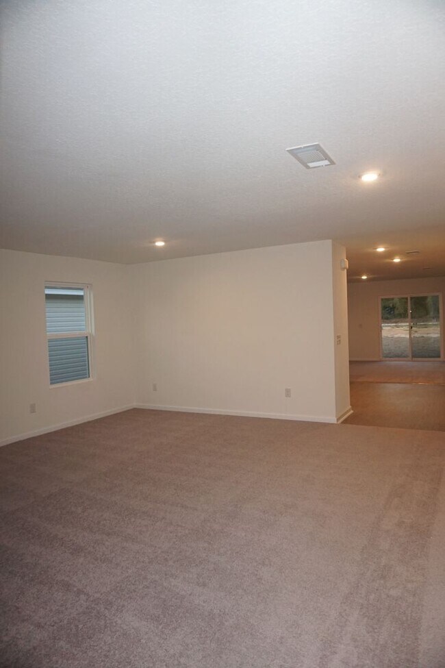 Building Photo - 4 Bedroom FOR RENT in Milton, FL