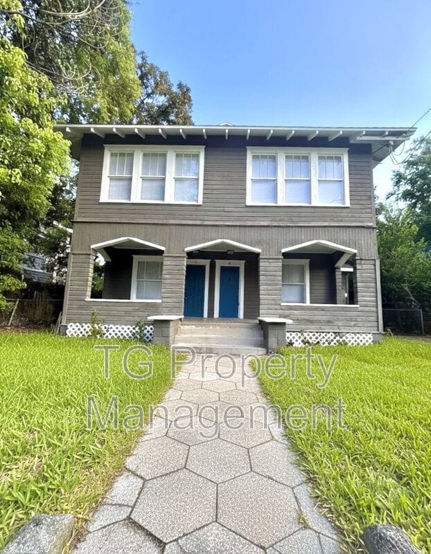 Building Photo - 2561 Rosselle St