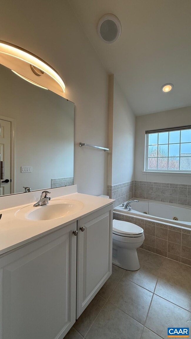 Building Photo - 2350 Abington Dr