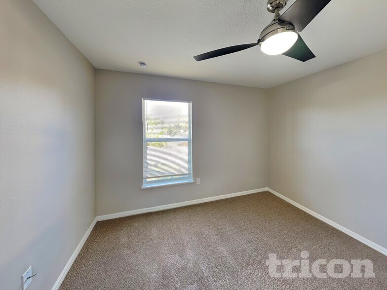 Building Photo - 2280 Kingscrest Cir