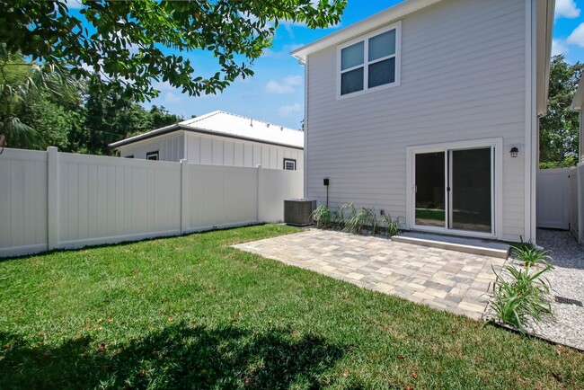 Building Photo - Amelia Island Cottage