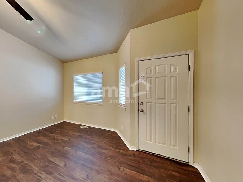 Building Photo - 37 Boardwalk Way