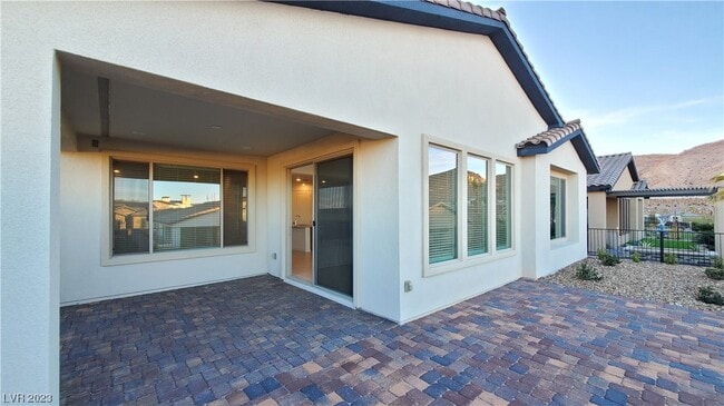 Building Photo - 6 Sun Mirage Ave