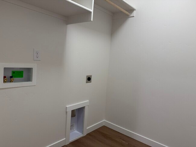 Building Photo - 10113 Longtail Dr