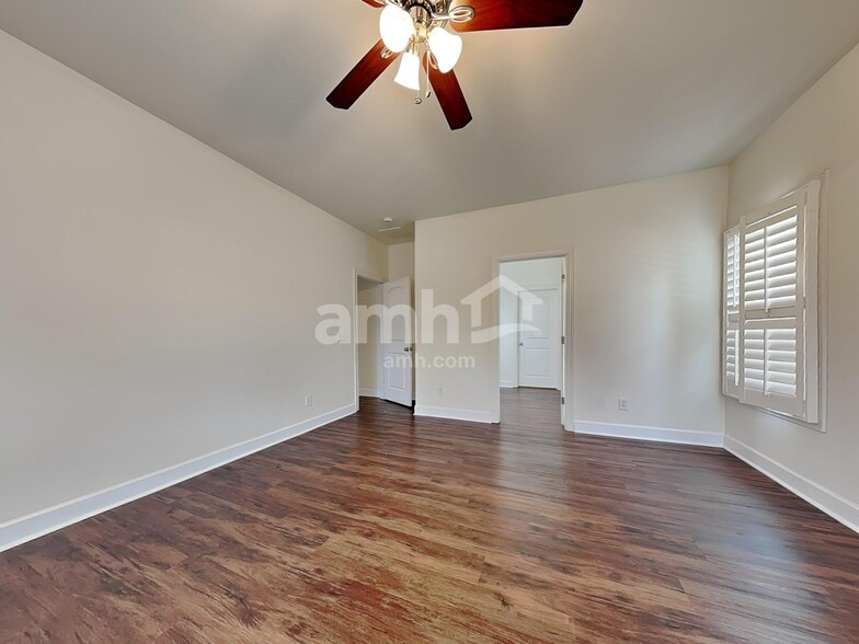 Building Photo - 2 Stone Gate Ct