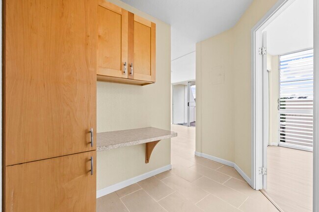 Building Photo - 95-2057-2057 Waikalani Pl