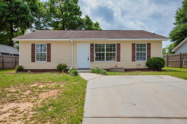 Building Photo - 6042 Queen St