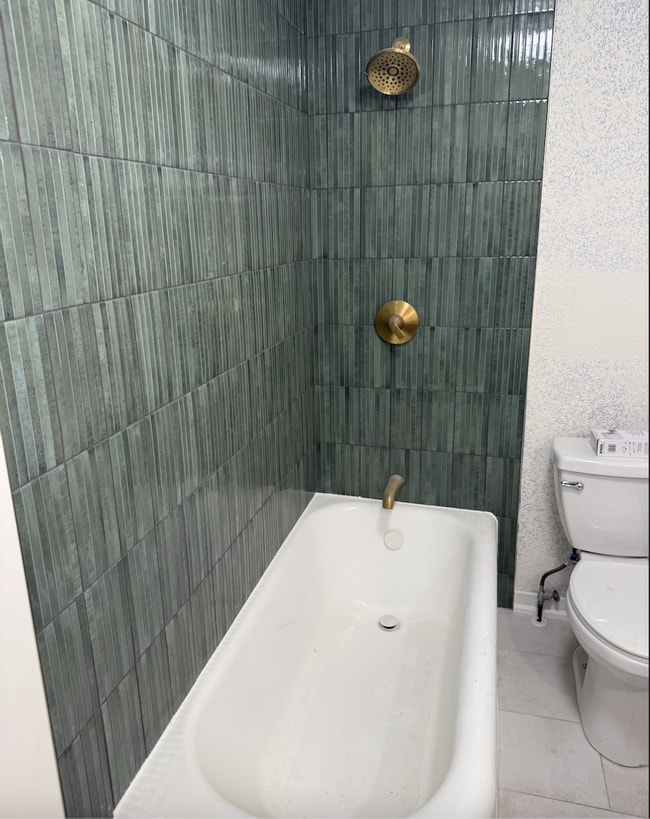 Building Photo - "Charming 3-Bed Oasis with Gleaming Hardwood Floors in the Heart of Boulder!"