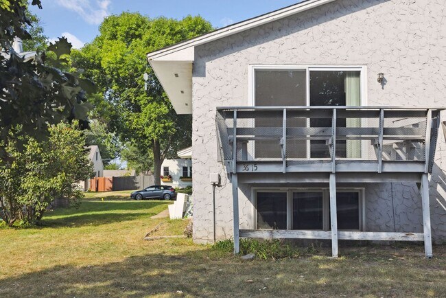 Building Photo - 3613-3615 Rhode Island Ave South