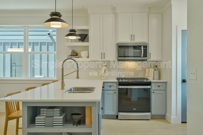 Building Photo - 4017 N Indiana Ave