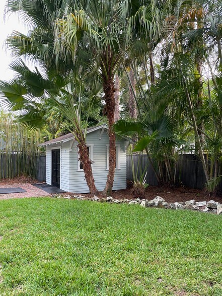 Add air conditioned house space - 2114 W Marjory Ave