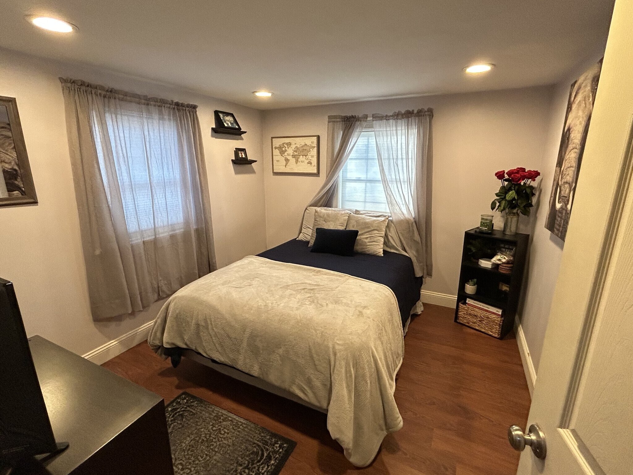 Building Photo - 36 Buttonwood Rd