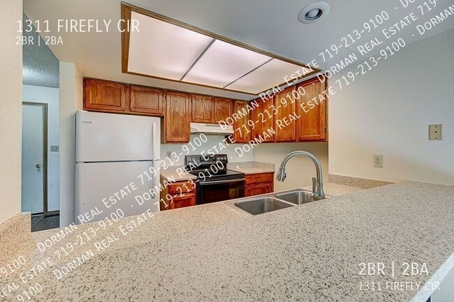Building Photo - 1311 Firefly Cir