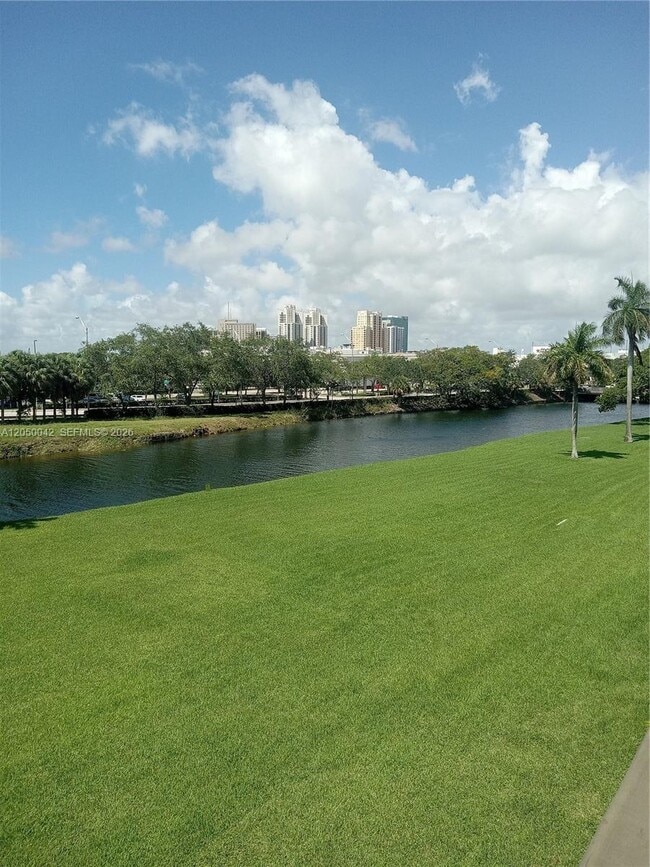 Building Photo - 8315 SW 72nd Ave