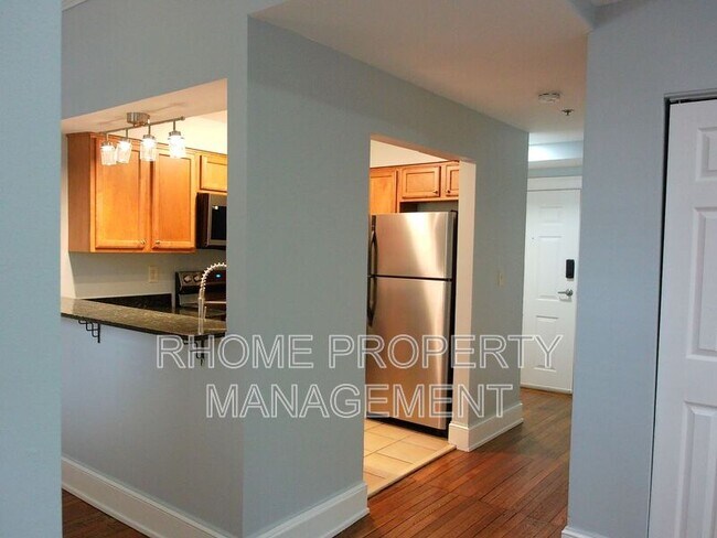 Building Photo - 2855 Peachtree Rd NE