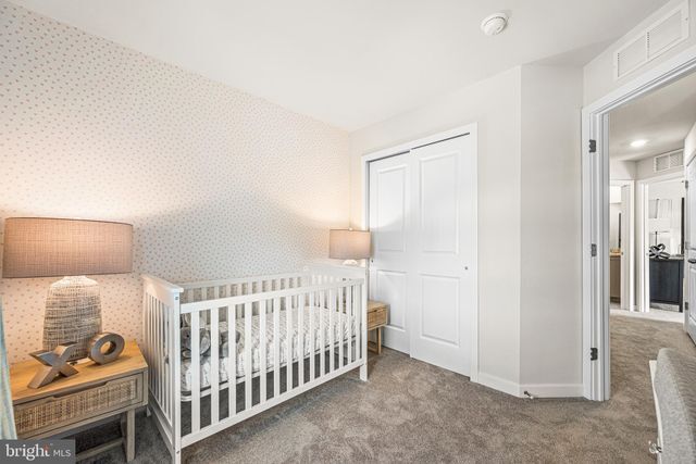 Building Photo - 7658 Clayton Ave