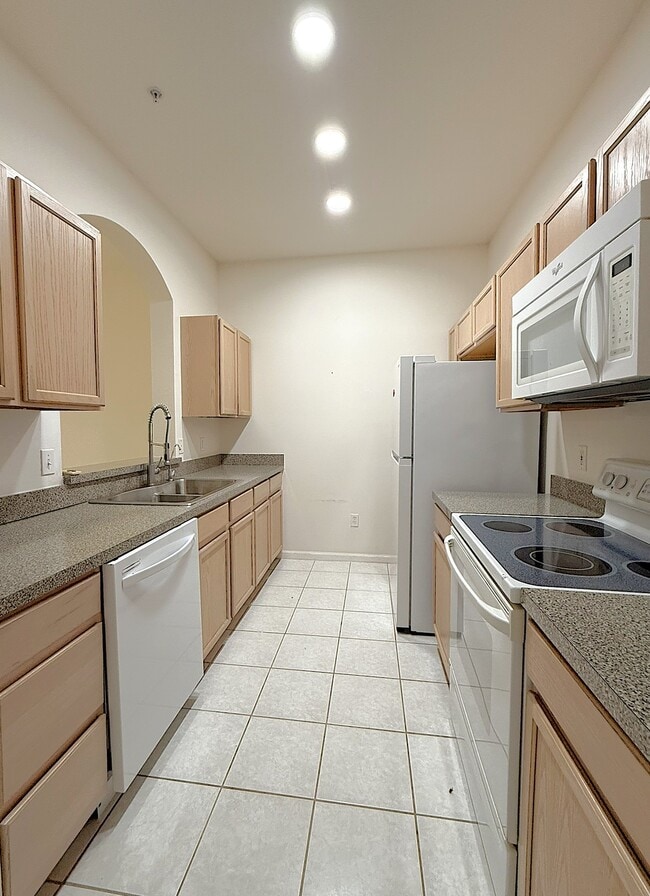 Building Photo - 13584 Turtle Marsh Loop