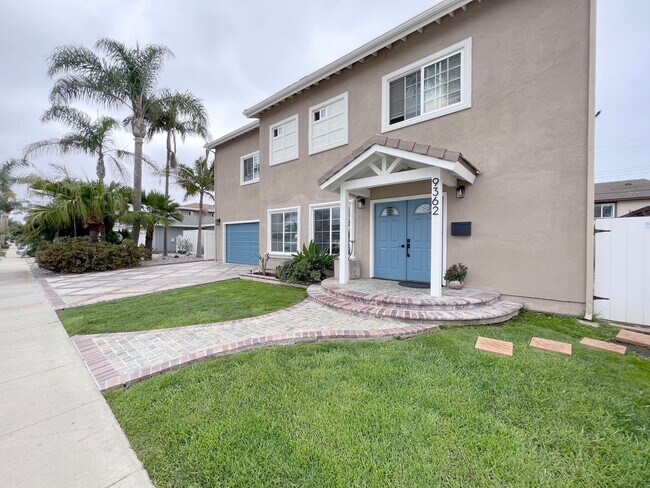 Building Photo - NEW AC - Bright & Spacious Single-Family Home with Pool