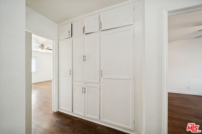 Building Photo - 3652 Carmona Ave