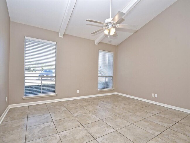 Building Photo - 100 Lido Cir