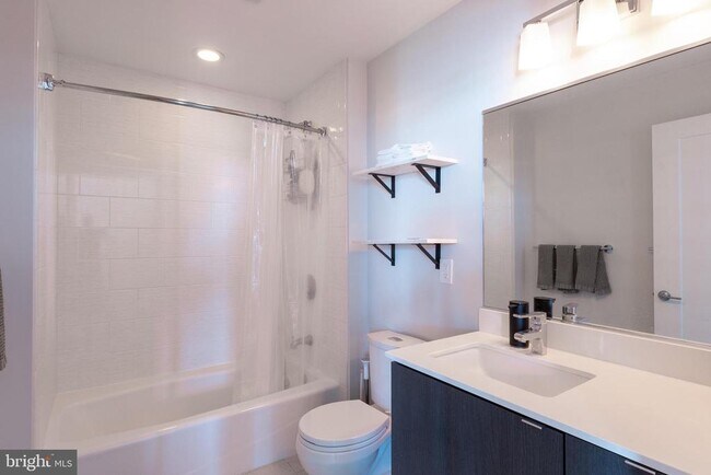 Building Photo - 460 New York Ave NW