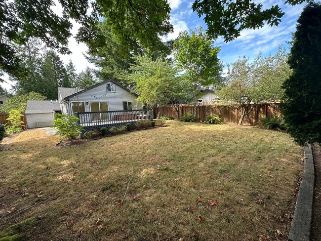 Building Photo - 11544 22nd Ave NE