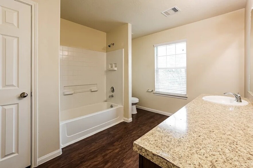 Building Photo - 12633 Lady Slipper Rd