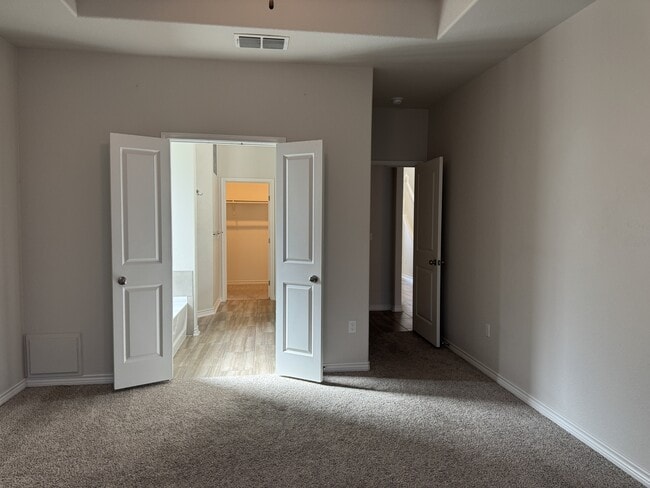 Building Photo - 8142 Luz de Luna St