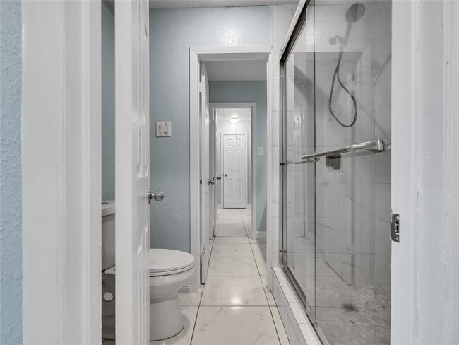 Building Photo - 6410 Barrygate Dr