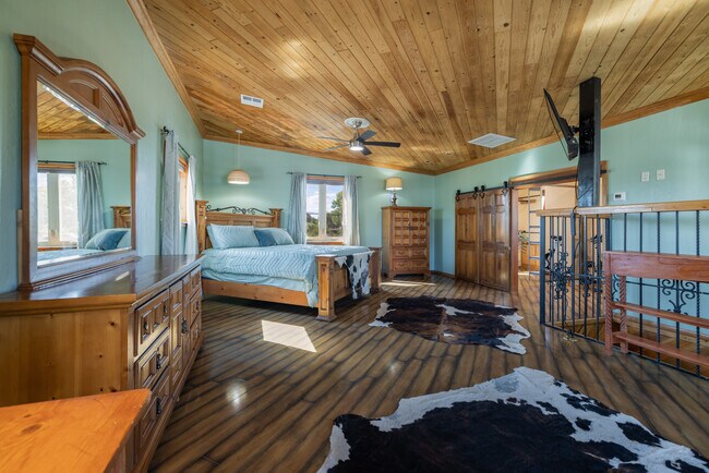 Building Photo - 10128 2nd St NW