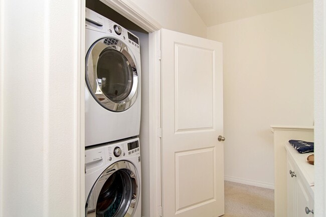 Building Photo - 511 Sandpiper Wy