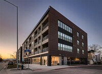 Building Photo - $0 DEPOSIT OPTION. ONE BED ONE BATH TOP FLOOR CONDO WITH MOUNTAIN VIEWS!!!