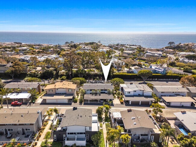 Building Photo - 4200 Shorecrest Ln