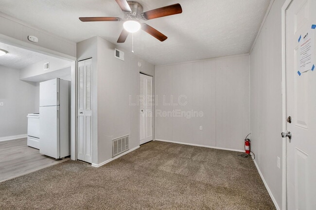 Building Photo - 4110 La Salle Ave