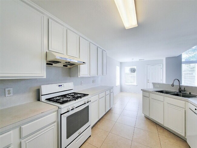 Building Photo - 6 Bedroom Home for Rent in Katy TX 77449 | Westfield | 3.5 Baths | 2-Car Garage