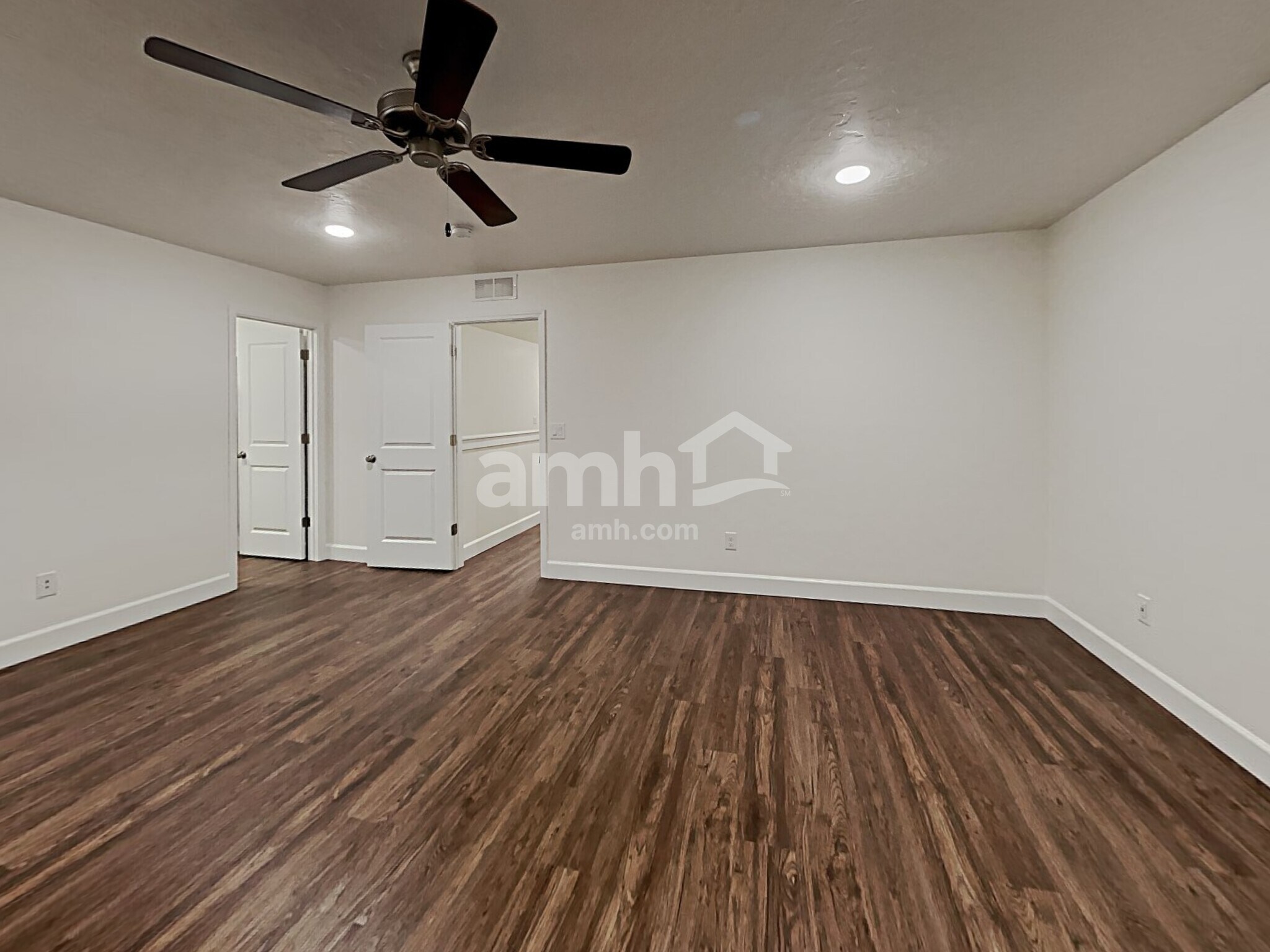 Building Photo - 9486 W Chino St
