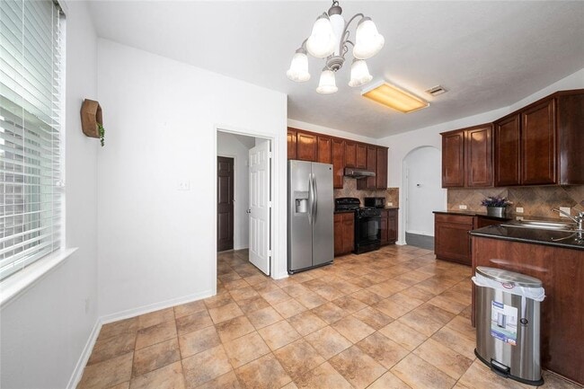 Building Photo - 804 Harvard Pointe Dr