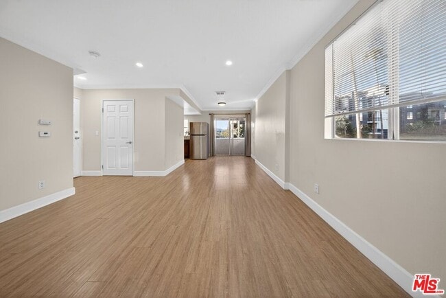 Building Photo - 11063 Cumpston St