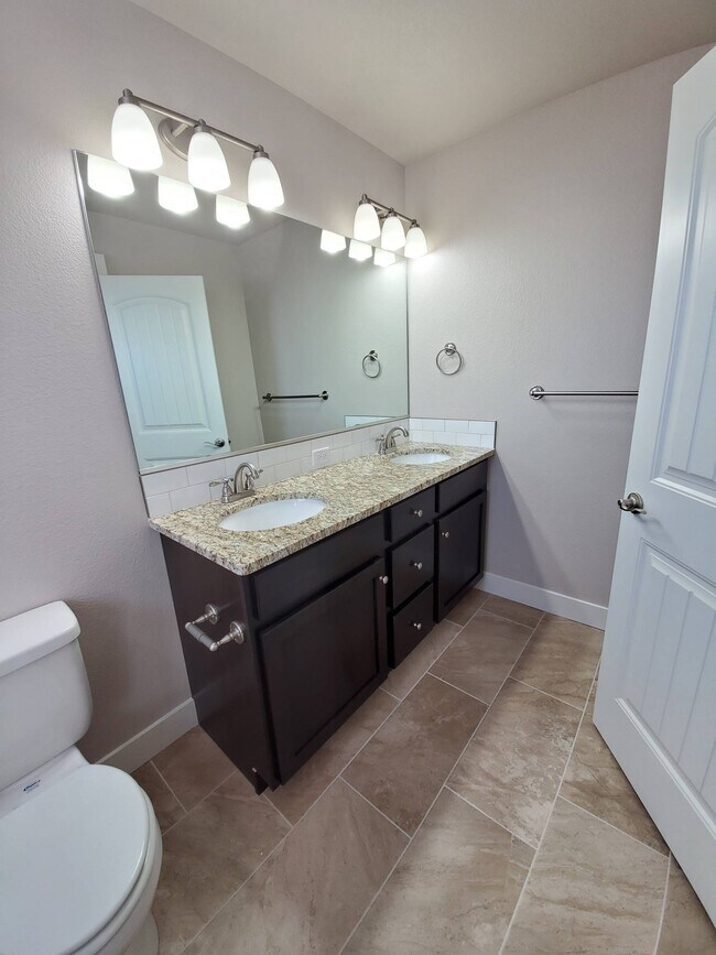 Building Photo - 1721 Westward Cir