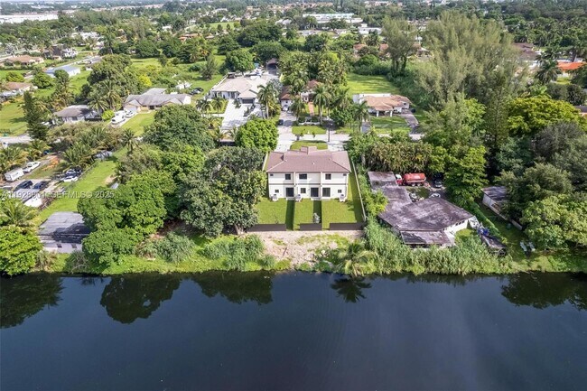 Building Photo - 1962 NW 107th St